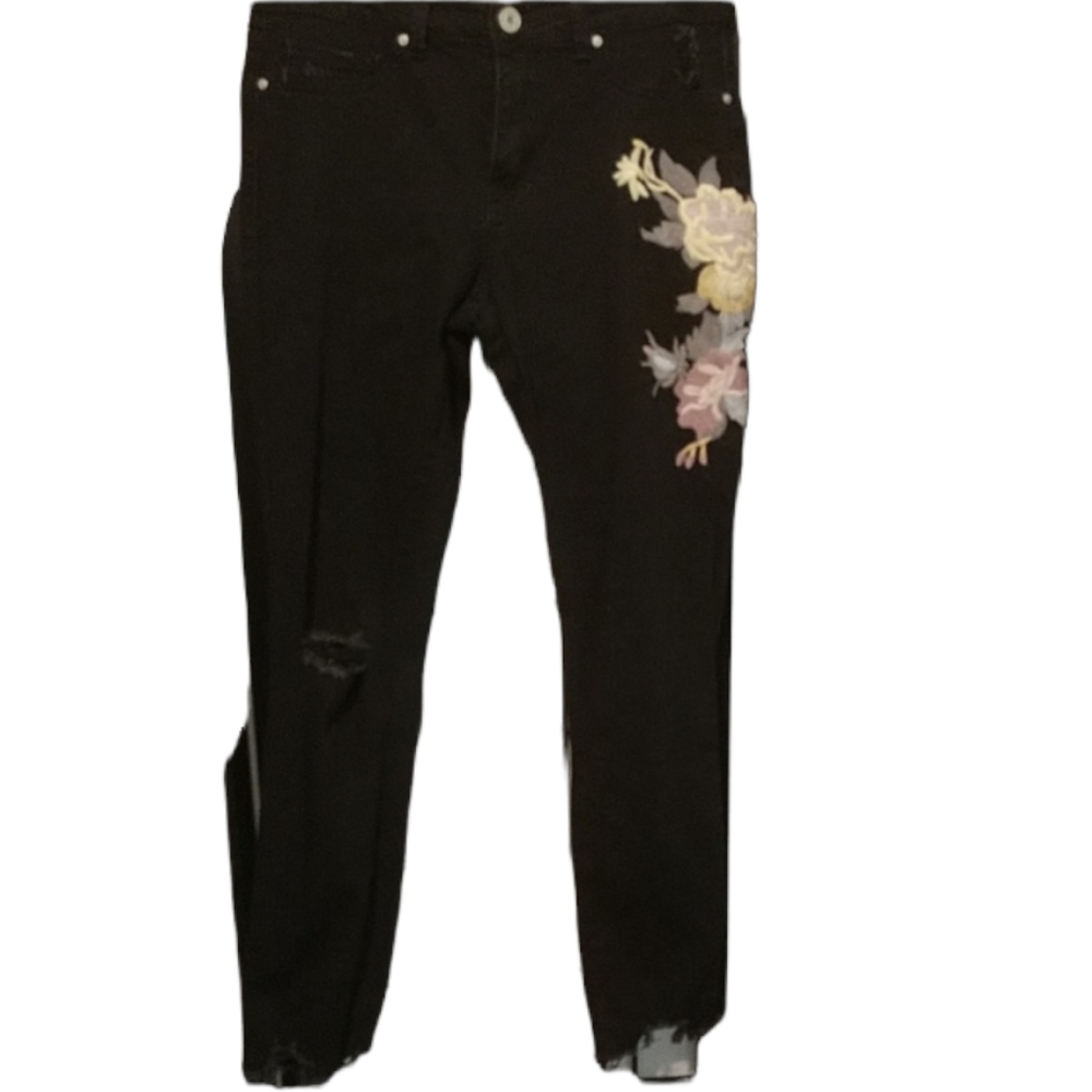Black Indigo Rein Skinny Jeans W/Embroidered Flower On Right Hip sz 9